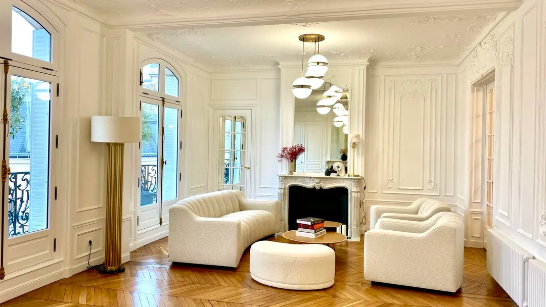 This Haussmannian apartment of very high standing is located just a few minutes walk from the very chic avenue of the Champs Elysées, in the sublime XVIII -th district of Paris.With an area of 220m², this magnificent apartment has large windows allowing daylight to enter, illuminating the entire space. Its authentic parquet flooring and white painted walls are a perfect blend of authentic and modern giving a chic and minimalist style to this exceptional place. Ideal for your events such as cocktails, dinners, showrooms or press day. You will be able to stay on site, the apartment including a modern and equipped kitchen and bathroom. This place has the possibility to be rented furnished or not, allowing you to make your own choices to arrange the space according to your desires and needs. null