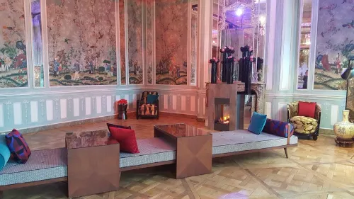 Le Lisa rent showroom