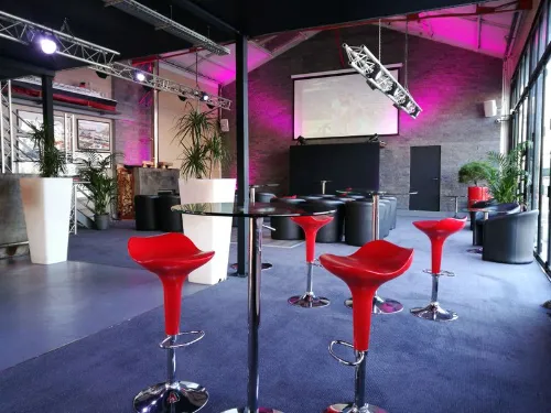null showroom in Paris