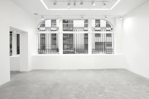 Showroom F Paris fashionweek rent