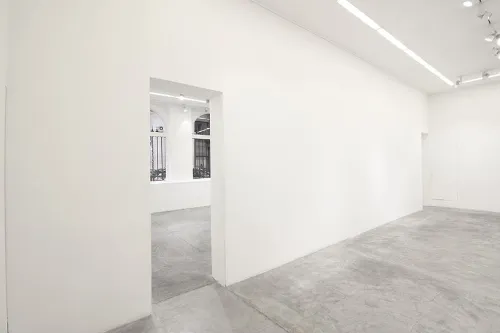 Showroom F showroom paris