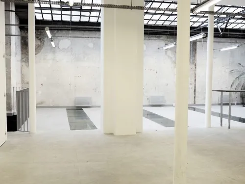 Showroom Sunny lease showroom