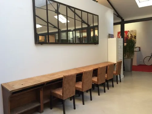 null showroom paris rent