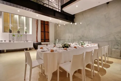 Loft Julie lease showroom