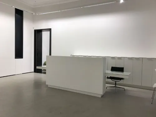 null rent showroom