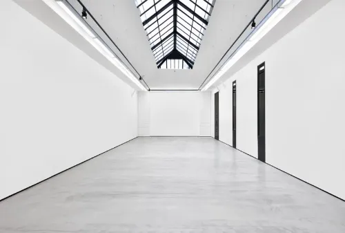 null showroom in Paris