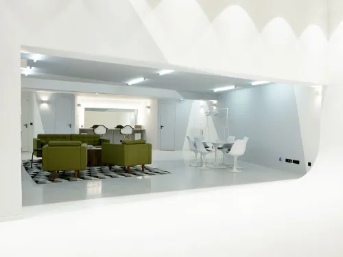 Studio 10 showroom in Paris