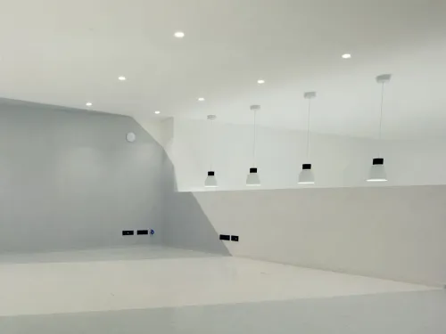 Studio 10 feeting