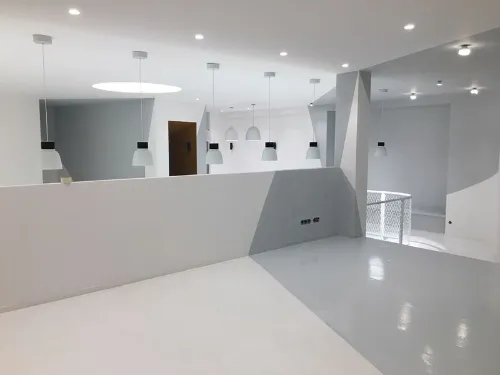 Studio 10 showroom paris rent