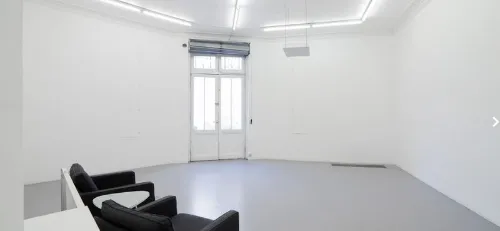 Corner Showroom rent showroom