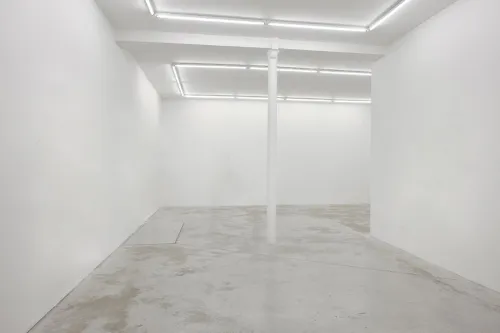 Showroom H rent showroom