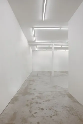 Showroom H Paris fashionweek rent