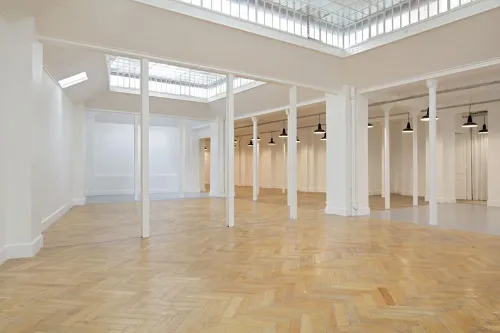 Showroom Poiret rent showroom