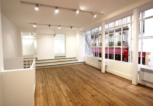 Showroom Camaléon lease showroom