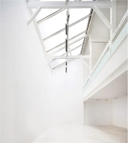 Showroom MR Paris fashionweek rent