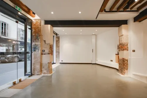null rent showroom