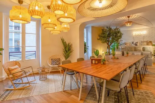L'Appartement lease showroom