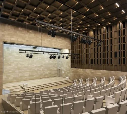 L'Institut des 5 feeting