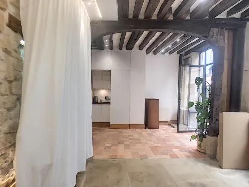 Le Petit Louis showroom paris