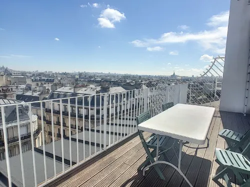 Le Georges showroom in Paris