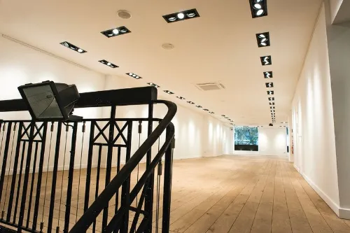 Le Jaune storefront