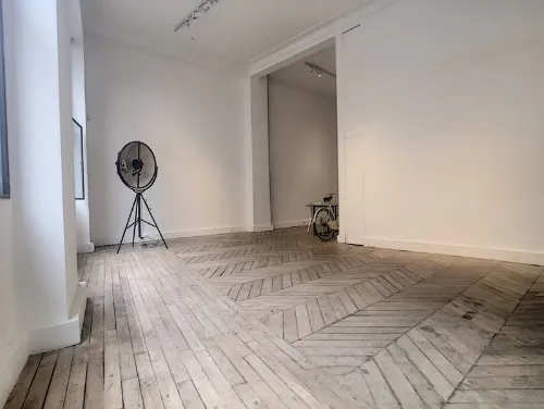 Galerie 121 showroom in Paris