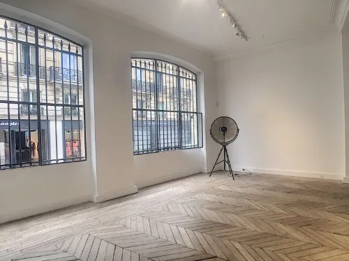 Galerie 121 rent showroom