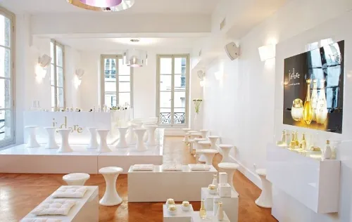Espaces des Archives showroom fashionweek