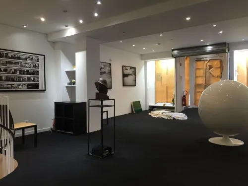 null rent showroom