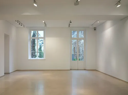 Showroom R Paris fashionweek rent