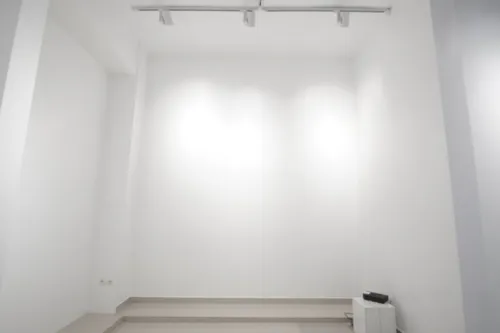 Showroom Roxy lease showroom