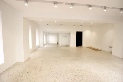 Showroom Camaléon storefront