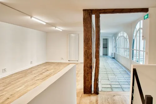 Le Miro lease showroom