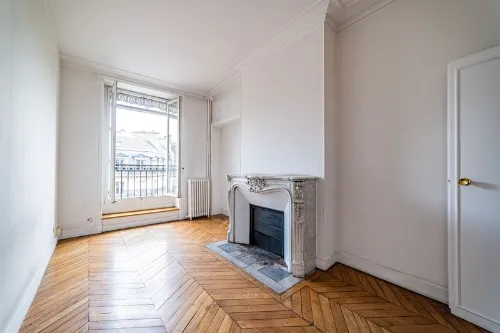 null showroom in Paris