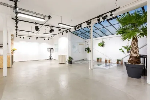 null rent showroom