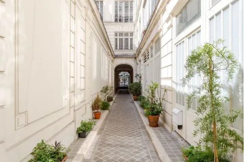 null showroom paris fashionweek rent