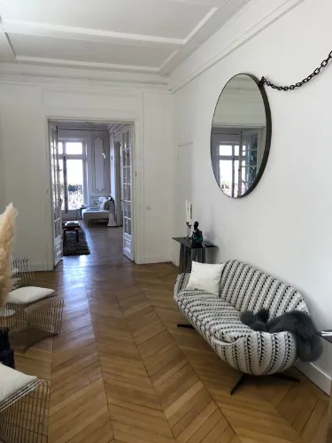 Chez Carole feeting