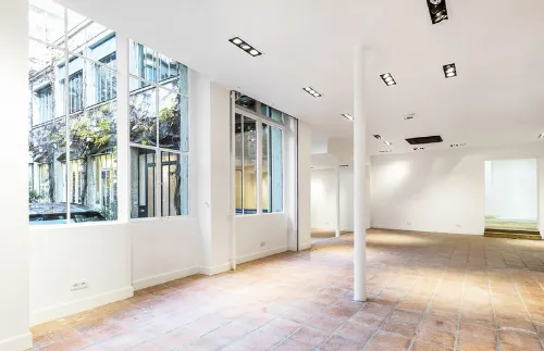 null showroom in Paris