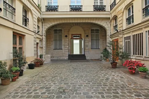 Loft S showroom paris fashionweek rent