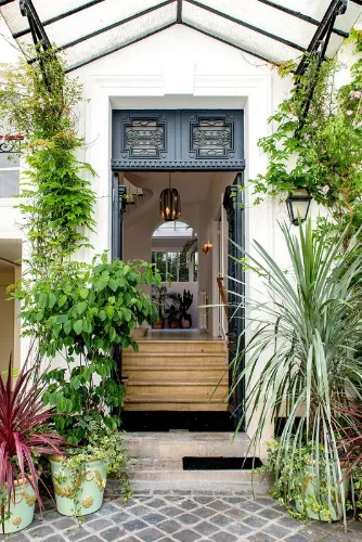 Le paradis 9 rent showroom