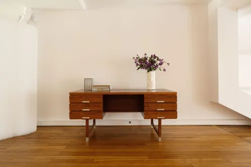 null showroom in Paris