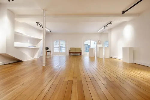 null showroom paris fashionweek lease