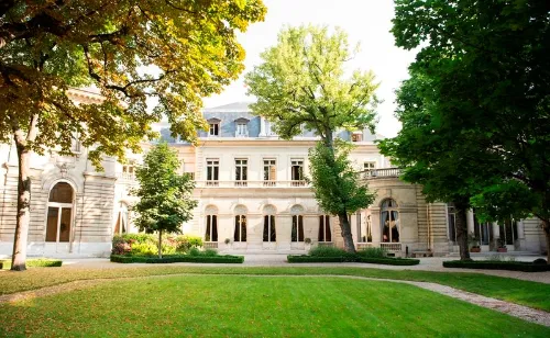 l'Hôtel particulier du 8 ème rent showroom