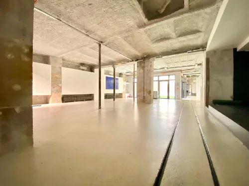 null showroom paris fashionweek rent