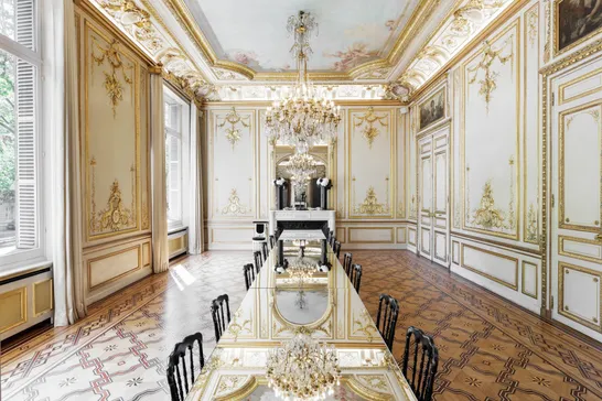 Les Salons Etoiles showroom fashionweek