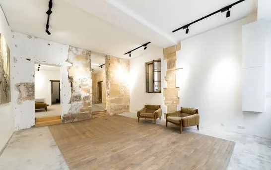 null showroom in Paris