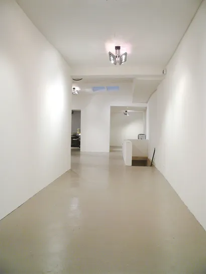 null showroom fashionweek