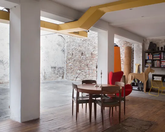 L'Atelier T rent showroom