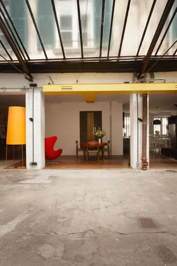 L'Atelier T showroom paris fashionweek feeting