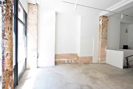 Galerie Grecque rent showroom